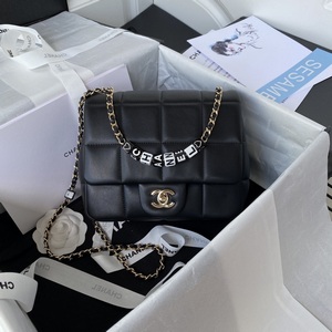 Chanel Handbags 1119